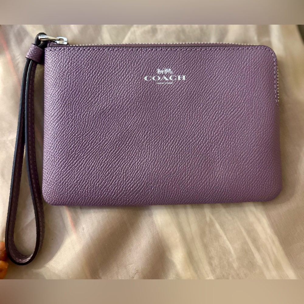 Coach Pebbled Leather Wristlet in Mauve